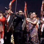 Ajay Devgan, Kareena and Rohit Shetty burnt Ravana: The team of Singham Again reached the Red Fort ground; Ramlila committee honoured them with a mace