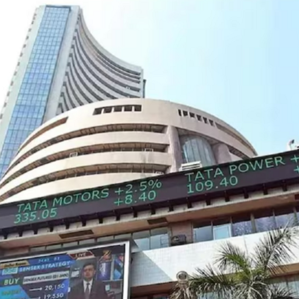 Stock market fell on Diwali day: Sensex closed at 79,389, down 553 points, Nifty fell 135 points; IT shares fell the most