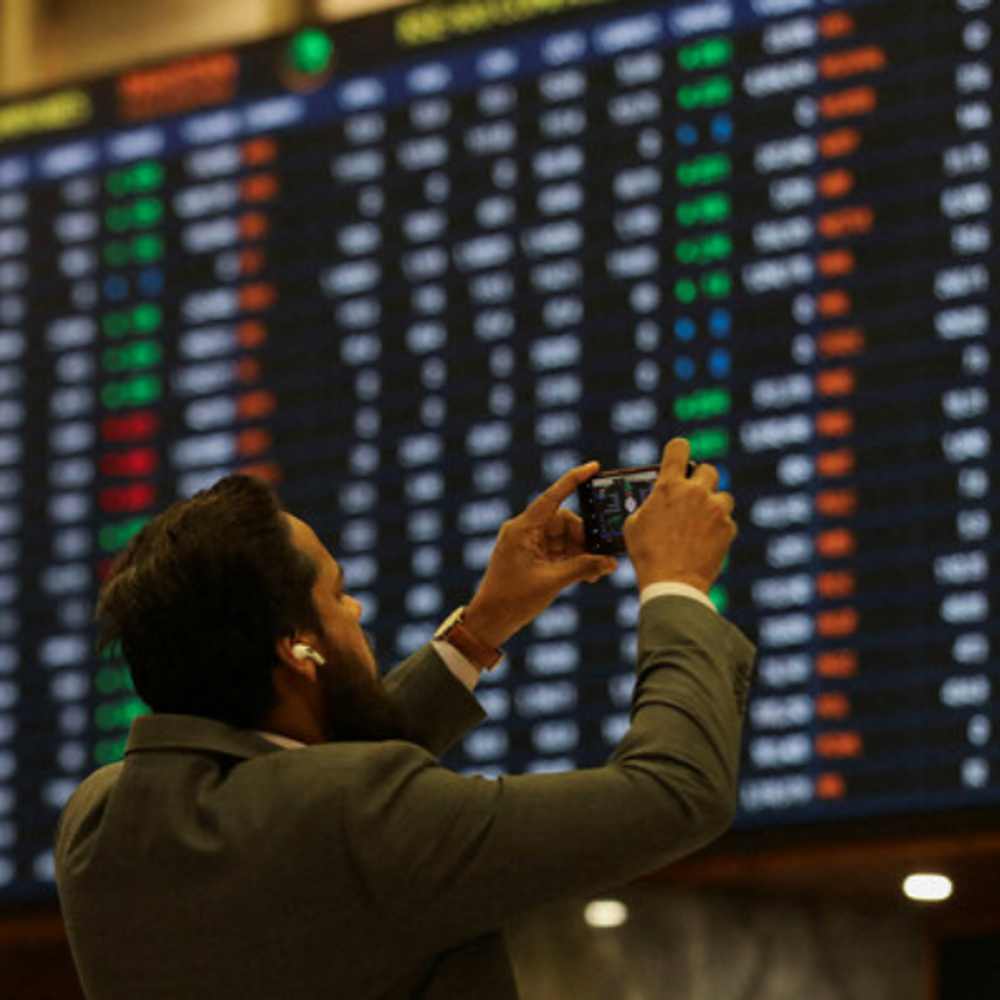 Pakistan Stock Exchange crosses 1 lakh for the first time: Benefited from PTI’s rally flop, gained 6000 points in 2 days