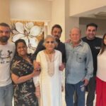 Salman Khan seen holding mother Salma’s hand: The entire Khan family was seen in the family photo, Sohail told whom father Salim Khan considers as the fourth son