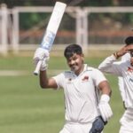 Ranji Trophy, fourth round: Jalaj Saxena first player to score 6000 runs and take 400 wickets in the tournament; Shreyas and Venkatesh score centuries