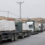 Report- 100 trucks carrying UN relief material looted in Gaza: Children looking for food in garbage heaps, 23 lakh people forced to wander from door to door