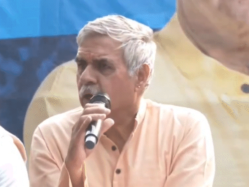 Delhi Election Updates: Kejriwal did not come to debate with Sandeep Dixit, Congress leader said- AAP chief passed the exam by cheating