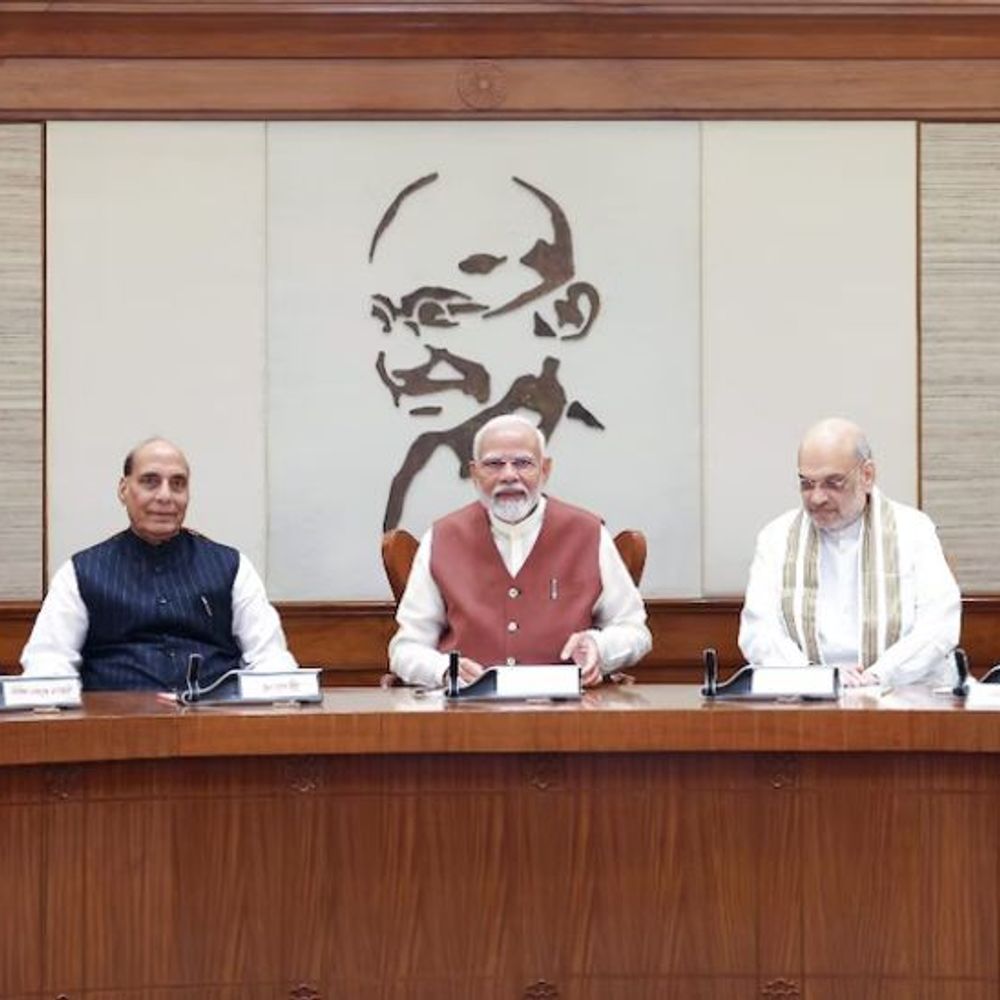 50 Kg bag of DAP fertilizer will continue to be available for ? 1350: Union Cabinet gave subsidy on fertilizer; Crop insurance budget increased to ? 69516 crore