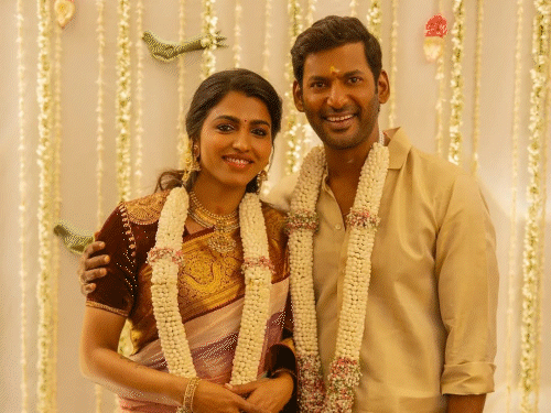 Actor Vishal and Sai Dhanshika got engaged: got engaged after 15 years of dating, wrote in the post- I am feeling blessed