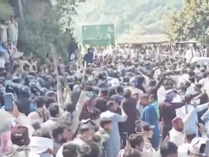 Pakistani Army fires on protesters in PoK: 10 killed, 100 injured; violent protests continue for the third day, 38 demands from the government