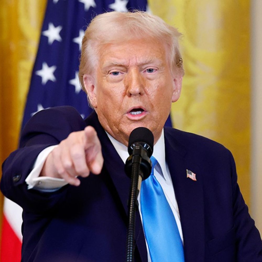 Trump cancels 92% of Biden’s executive orders: says they were machine-signed and lacked the former president’s approval, making them illegal.
