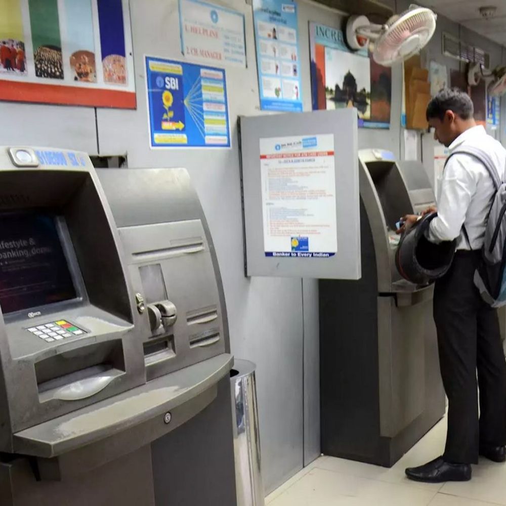 There are now 2.51 lakh ATMs in the country: 2,360 ATMs closed in a year; private banks closed the most, reflecting the rise in digital payments.