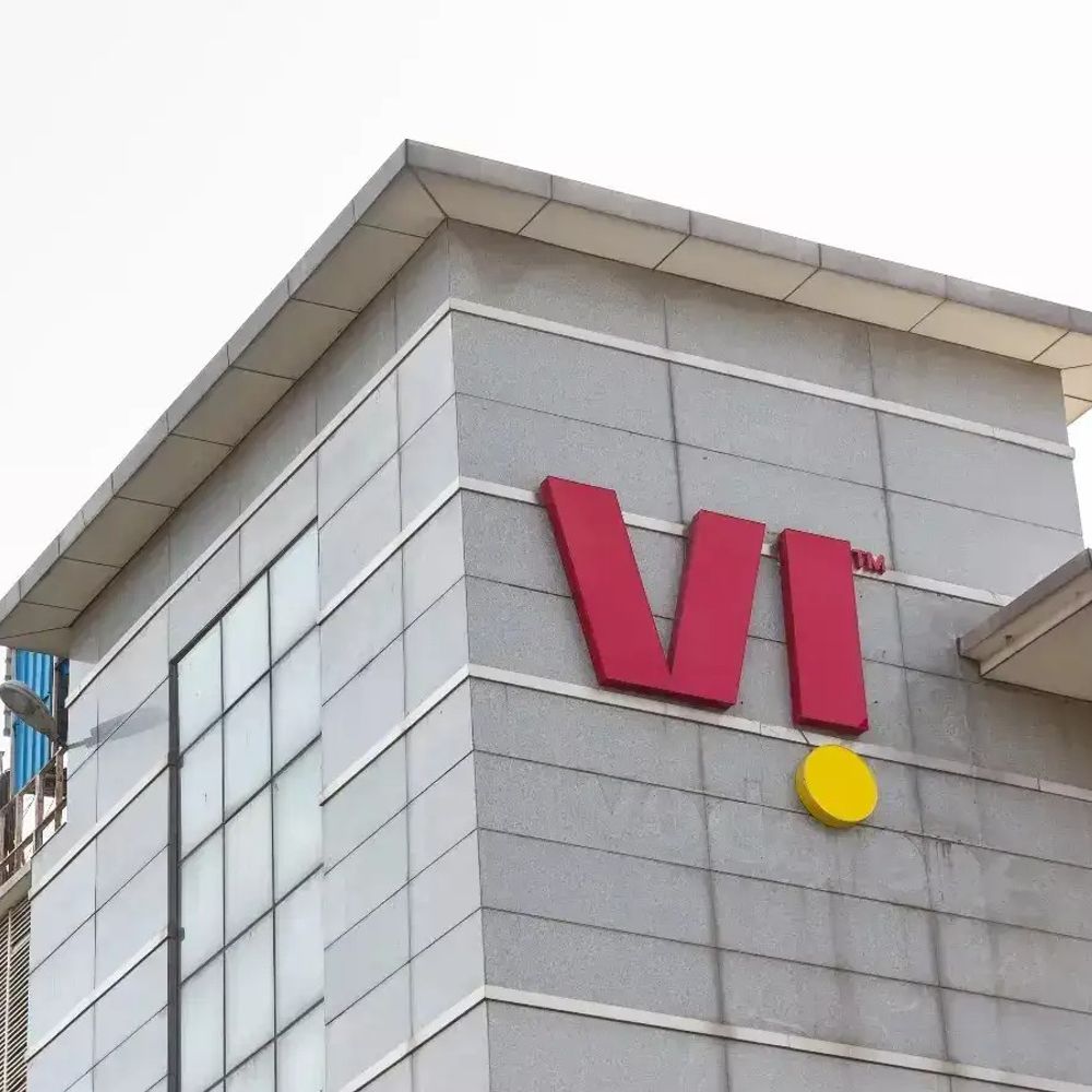 Vodafone Idea clarifies AGR dues of ₹87,695 crore: Company says no discussions with the government; shares fall 11.5%