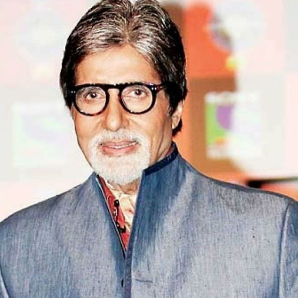 Amitabh Bachchan’s cryptic tweet: “Loyal men in every corner of the world…” confuses fans, sparks debate on social media.