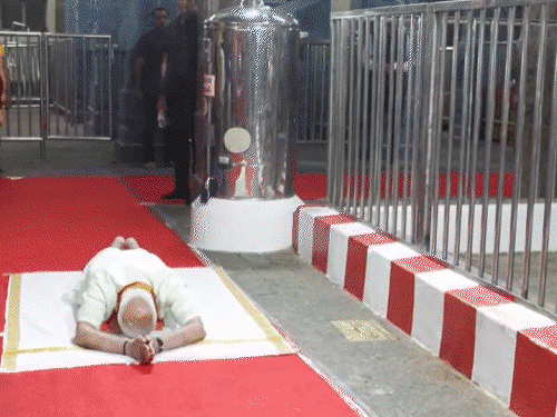 PM launches projects worth ₹7,100 crore in Tamil Nadu and Puducherry; speaks in Madurai about Tamil Nadu’s significant contribution to a developed India; offers prayers at a temple in Tirupparankundram